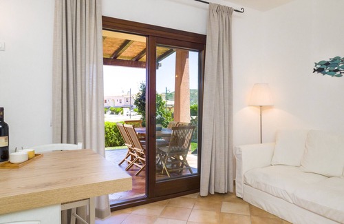 Murta Maria Apartment | Myrsine 7D - designer flat, bayfront garden