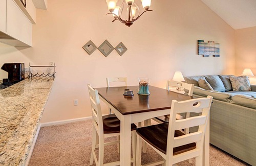 Waterford Plantation Condo | Myrtle Beach ‘Beach Golf Villa’ w/Community Pool!