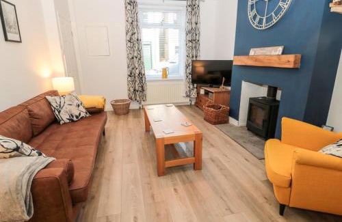 Amble House | Myrtle Cottage