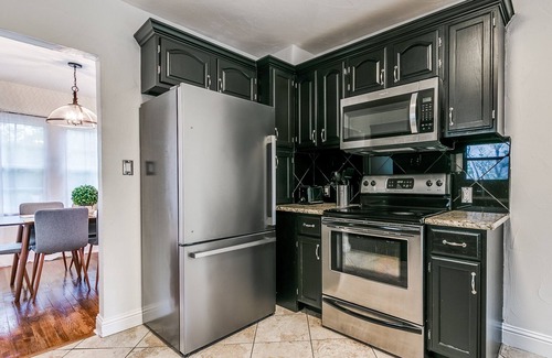 Miller House | Myrtle Place-Urban Core/5 Beds/Fiber/EV Charging