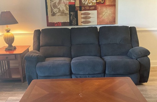 Central Myrtle Beach Condo | Myrtlewood 2-bedroom condo accepting pets. Pool in the backyard