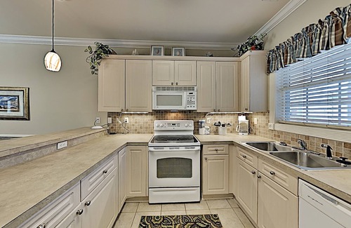 Central Myrtle Beach Hotel | Myrtlewood Villas