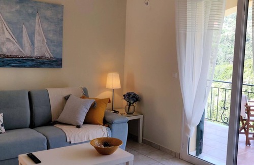 Dhrakata Apartment | Myrtos Cottages Thalia