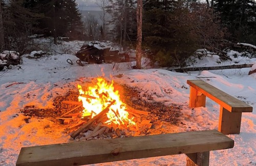 Grand Marais Ski Chalet | MYSA House is an Enchanting, pet friendly chalet with WiFi in Grand Marais