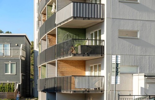 Gribbylund Apartment | Mysig lägenhet - Gym, solig terrass, BBQ Grill