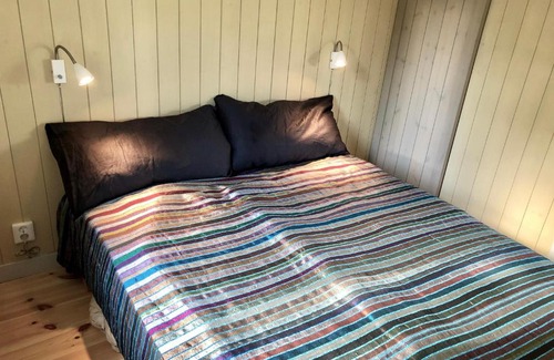 Kyrkesund House | Mysig nybyggd stuga nära hav och natur