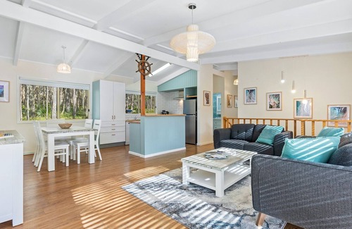 Mystery Bay House | Mystery Bay Retreat - Bush Front Coastal Stay
