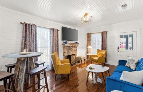 Port St. Joe House | Mystic Moon- family friendly fenced yard pets welcome