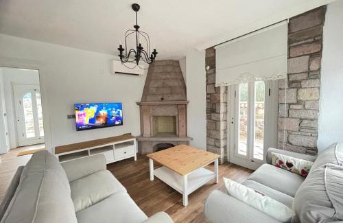 Ayvalik Apartment | MyWayCunda Crete