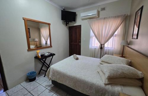 Hibberdene Bed & Breakfast | Mzimayi River Lodge