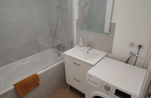 Annoeullin Apartment | N°1 Annœullin - Appt spacieux - 2 Chambres