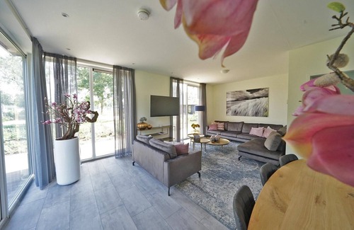 Biddinghuizen House | n/a