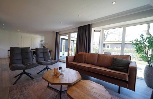 Susteren House | n/a