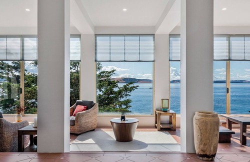 Sandy Bay House | n'Hakari' is a light filled, waterfront, spacious and serene home.nnnnn