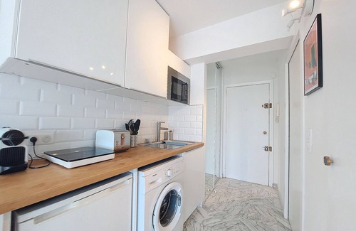 Les Baumettes Apartment | N&J - LIFESTYLE - Balcony - Modern