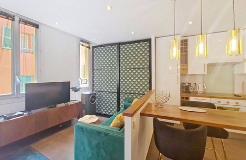 Old Town Apartment | N&J - REFLET D'OR - Vieux Nice - Neau beach