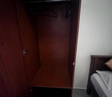 Trincomalee Hotel | N Joy Inn