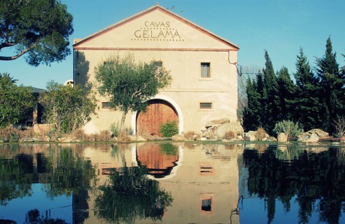 Vilajuiga Villa | (NA) Heritage masia in the midst of historic vineyard