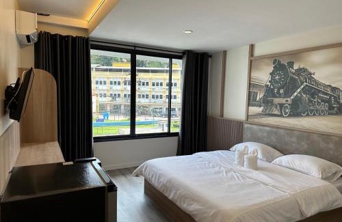 Tha Kham Hotel | NADPOB Station นัดพบสเตชั่น