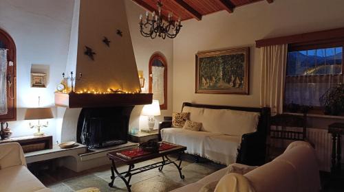 Gefira Mpania Villa | Nafpaktos cottage by the sea for travelers and dreamers!