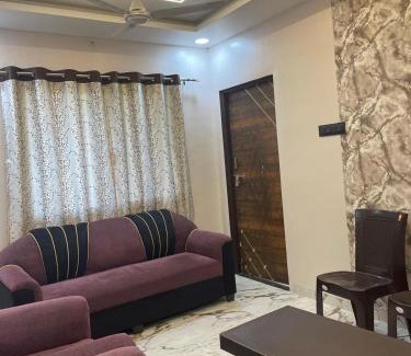 Nagpur Apartment | Nagpur Stay Spacious 1BHK with Kitchen & Parking