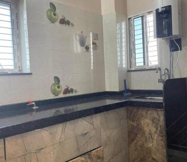 Nagpur Apartment | Nagpur Stay Spacious 1BHK with Kitchen & Parking