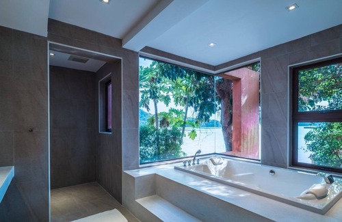 Wichit Villa | Nam Bo Villa by Lofty - Oceanfront private pool villa with maid and cook