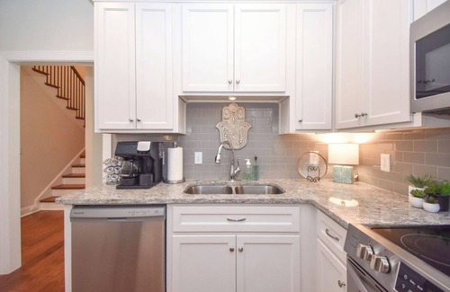Auburn - Opelika House | NamaStay Here in Auburn, 3BR/2.5BA close to everything! Sleeps 7!