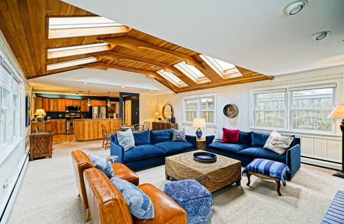 Historic District House | Namaste At The Bay - Luxury 4 BR/3.5 Bath In Downtown Lewes W Off Street Parking