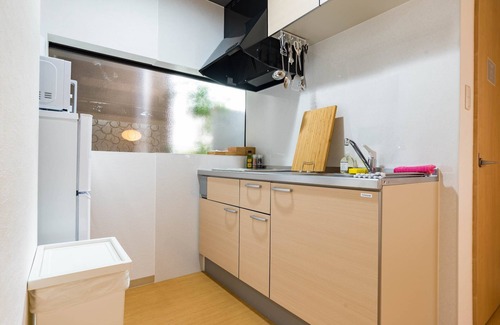 Naniwa House | Namba 1 station 2 minutes direct flight to Kan - BIJOU SUITES NAGOMI/Osaka Ōsaka