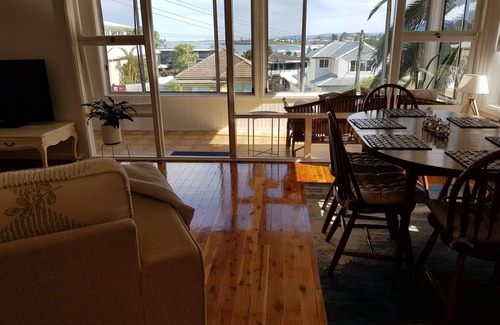Austinmer House | Nan's Cottage on the Coast