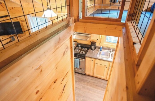 Chattanooga Apartment | Nana Cabin | Tiny Log Home Comfort in Rustic Bliss