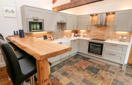 Praze-An-Beeble Cottage | NANA'S COTTAGE, family friendly, with open fire in Praze-An-Beeble