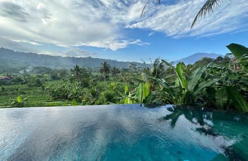 Sidemen Villa | Nana Suites Villa