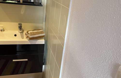 Malzeville Apartment | Nancy, Superb air-conditioned studio 3 minutes from Place Stanislas, WIFI, fitted kitchen