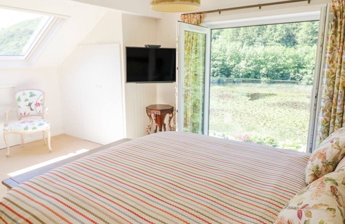 Dolgellau Cottage | NANT Y GWERNAN, pet friendly, with a garden in Dolgellau