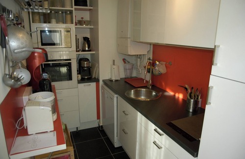 Quai de la Fosse Apartment | Nantes on foot! Downtown! Sunny 2-room apartment with terrace.