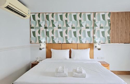North Pattaya Hotel | Nanthana Villa