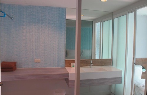 Na Chom Thian Hotel | Nantra Pattaya Baan Ampoe Beach