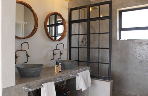 Hwange National Park Cabin | Nantwich Hwange