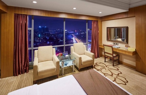 Tianhe Hotel | Nanyang King's Gate Hotel - Free Shuttle Service to Canton Fair