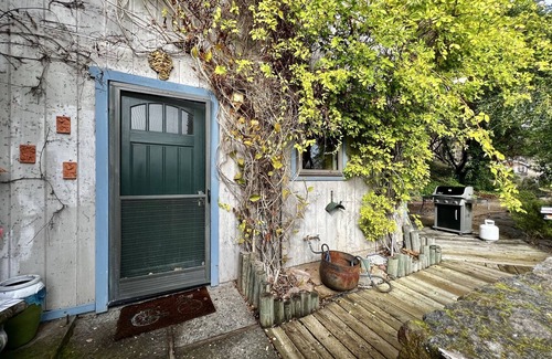 Calistoga House | Napa Valley Oasis - Fully furnished large home rental for lease!