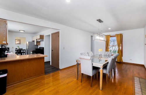 Fox Valley House | Naperville Rental- Knoll Dr