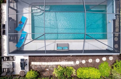 Naples Park House | Naples Beach House｜Private Heated Pool｜Pet friendly