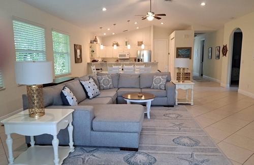 Naples Park House | Naples Best Value Luxury 4 Bedroom Heated Pool Spa Bikes Spacious Backyard
