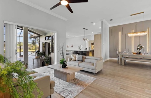 Palm River Estates House | Naples Dream Getaway !