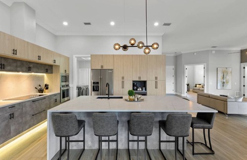 Palm River Estates House | Naples Dream Getaway !