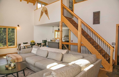 Naples Cabin | Naples Hideaway-Hot tub, private, unforgettable!