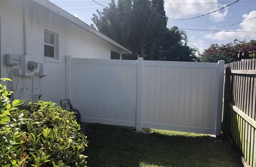 Central Naples House | Naples Home Centrally Located Close To Beach & Restaurants