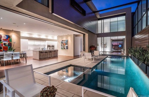 Naples House | Naples Island Stunner!